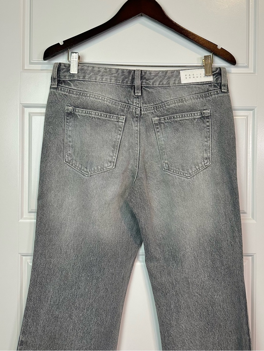 Pacsun Jade Low Rise Bootcut Rigid Jeans Distressed Light Gray Size 28 NWT - Picture 4 of 12